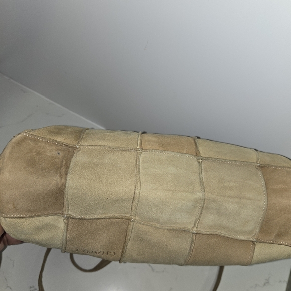 Chanel Suede patchwork tote in fabulous condition. - Picture 3 of 7